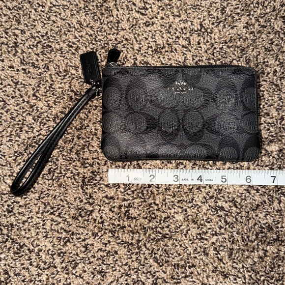 Handbags - Coach Double Pocket Wristlet